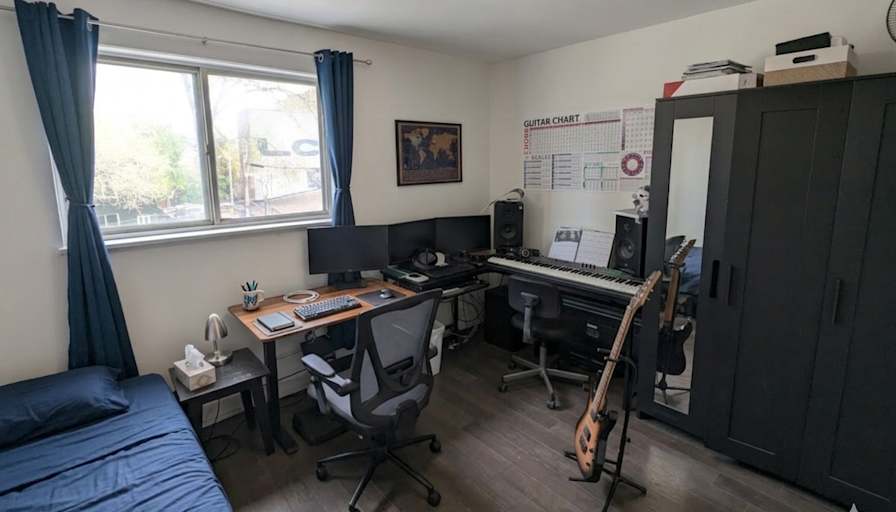 Andrea's room