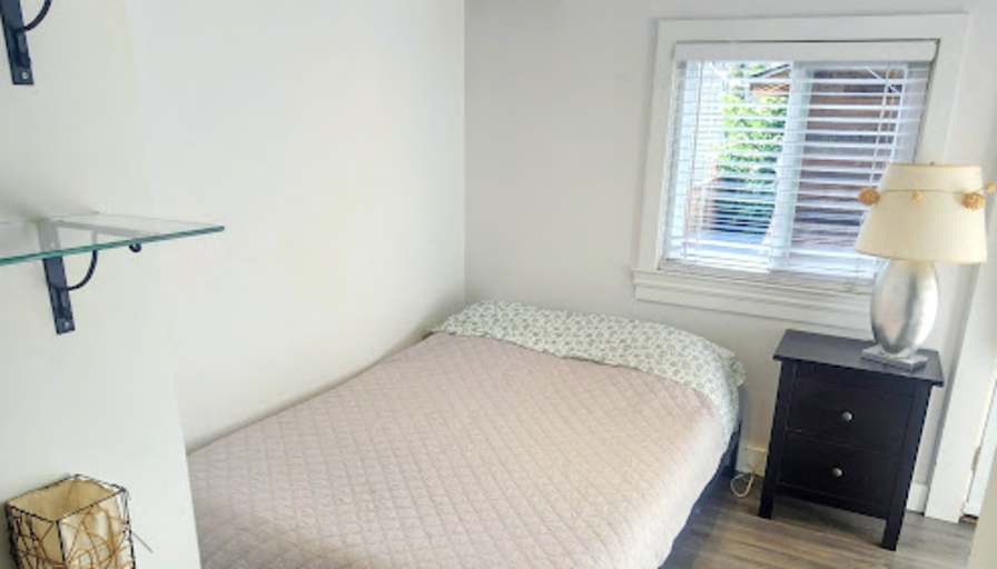 Laure's room