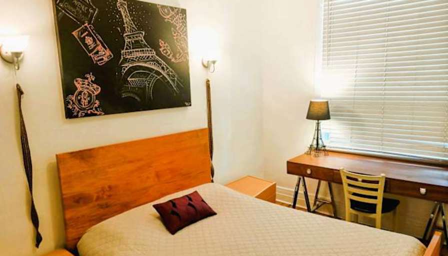 Laure's room