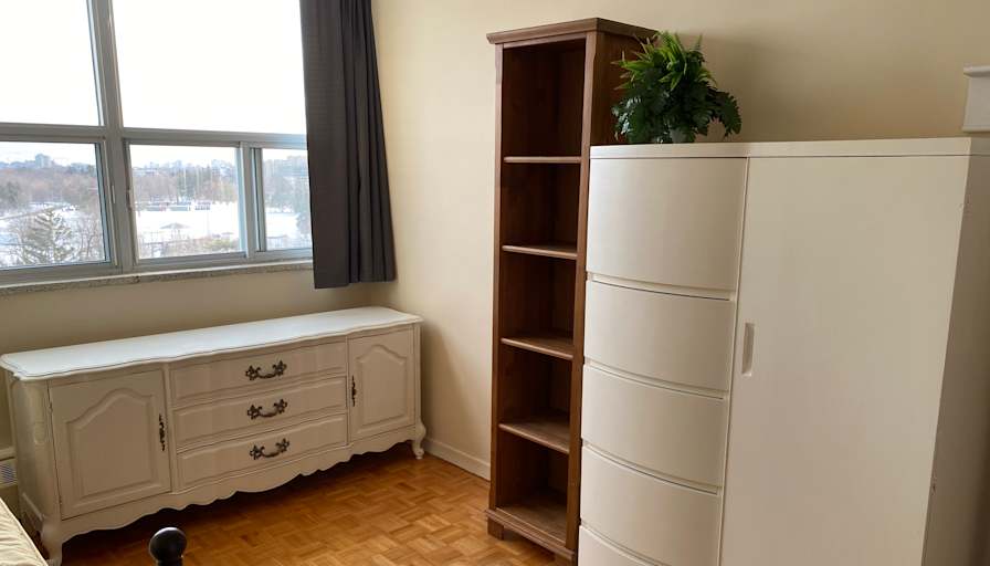 Cher's room