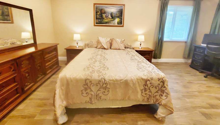 Jason Bryan, Realtor's room