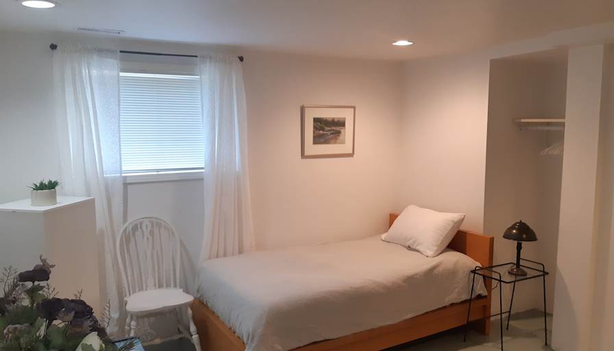 Lakeview's room