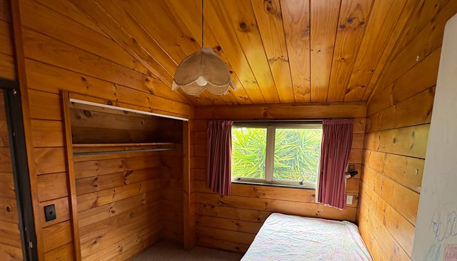 Alan Antony's room