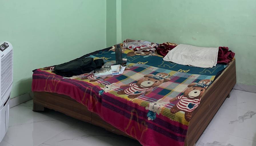 Aayu saini's room