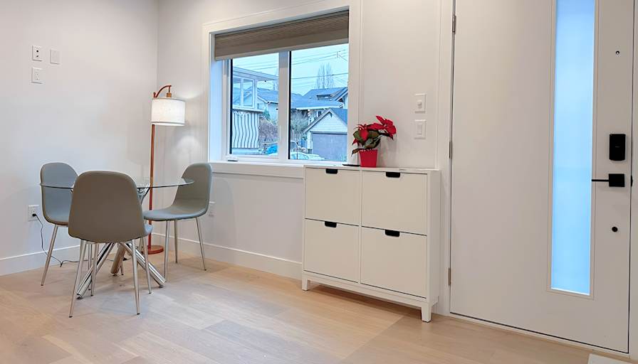 Shirin's room