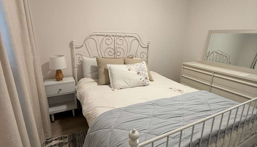 Lori Mirabelli's room