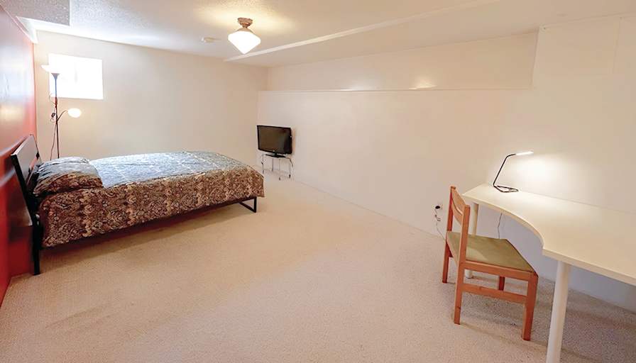 Shirin's room