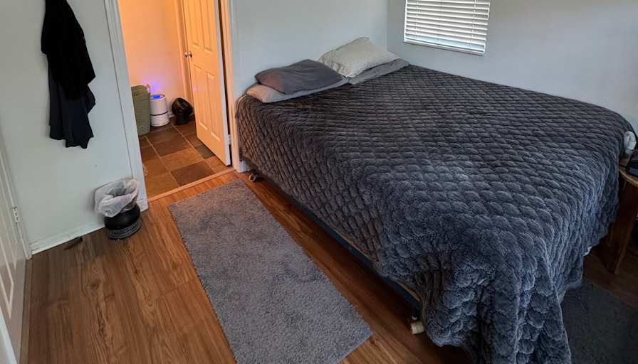 tony's room