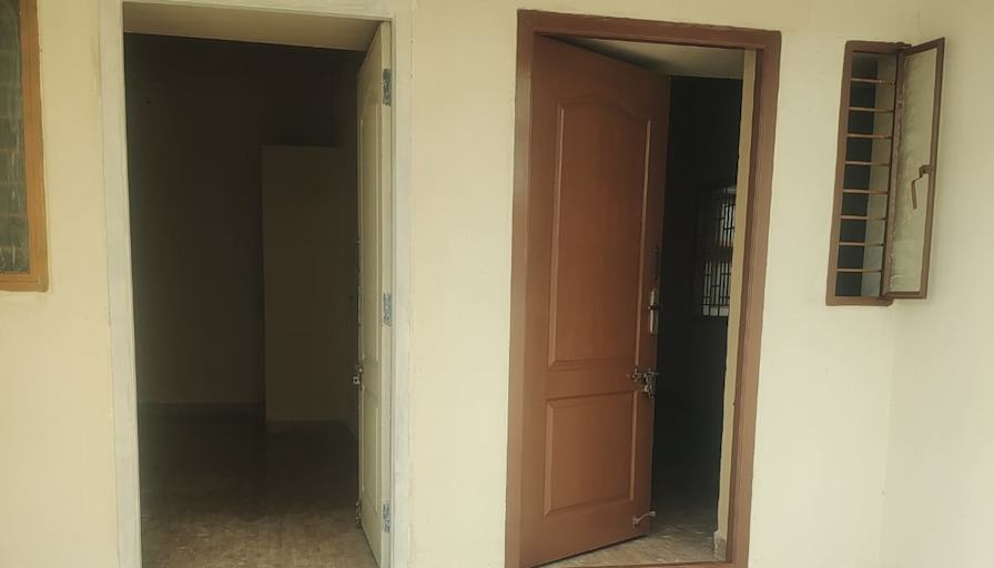 Nishok's room