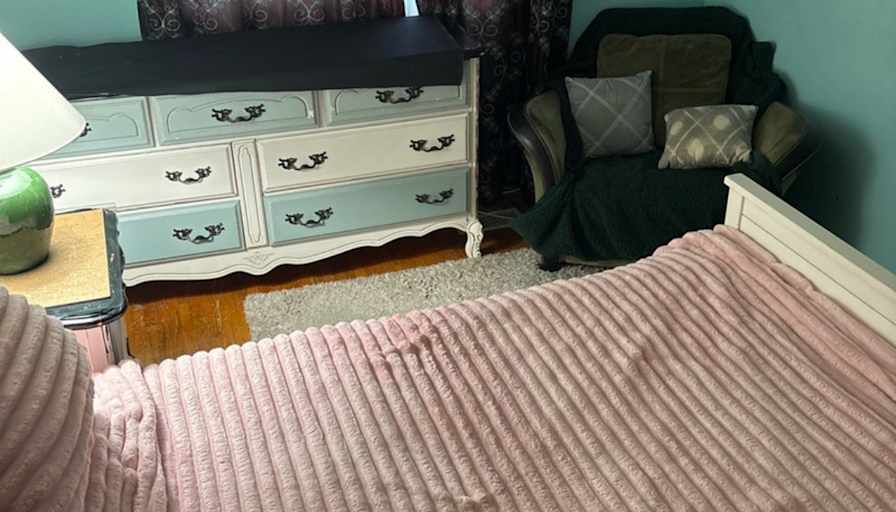 D's room