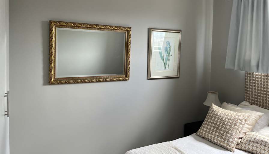 JAMES THOMPSON's room