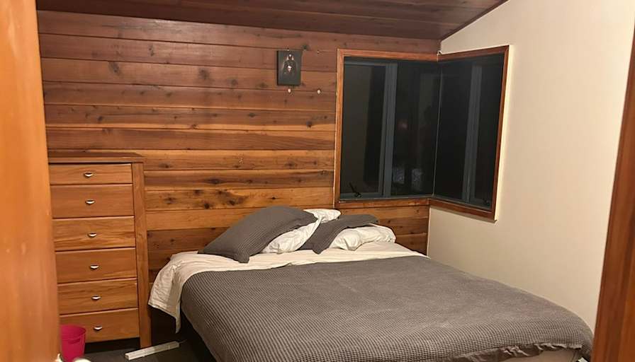 E's room