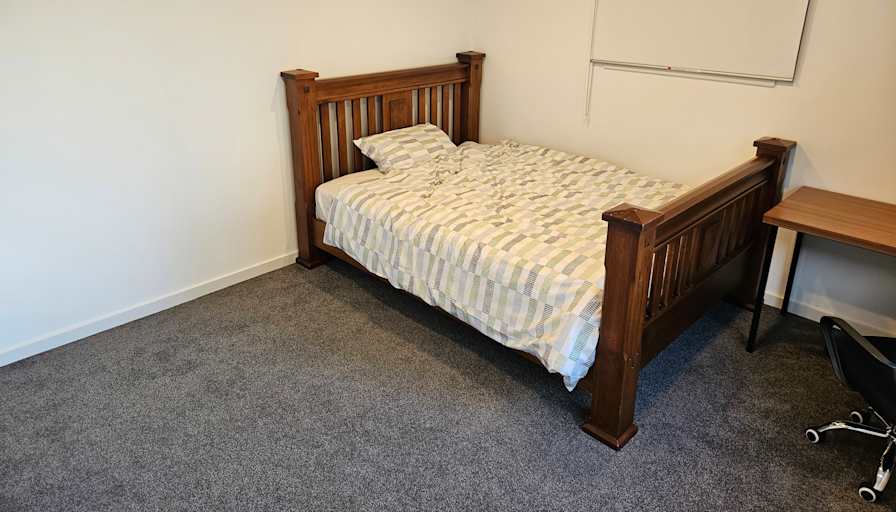 Han's room