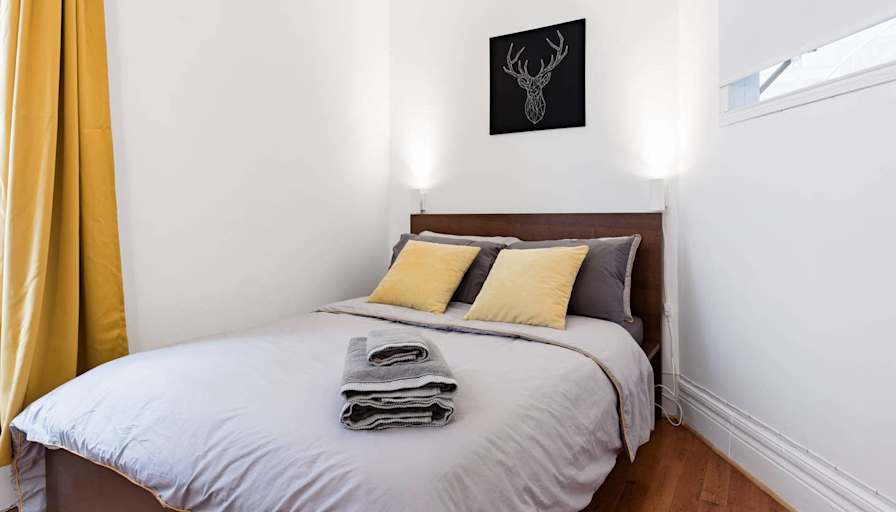 HelloMontreal's room