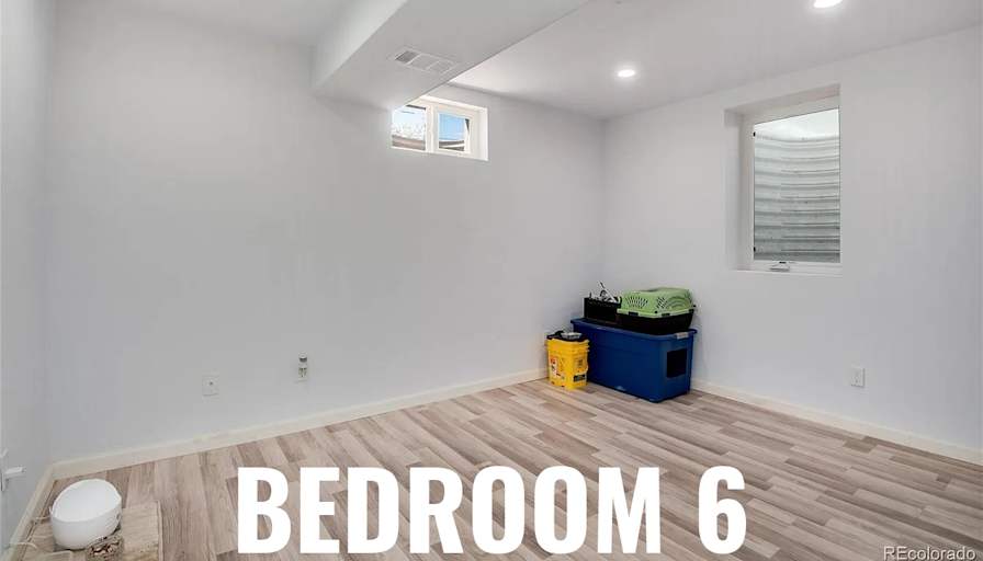 HomeCrew's room