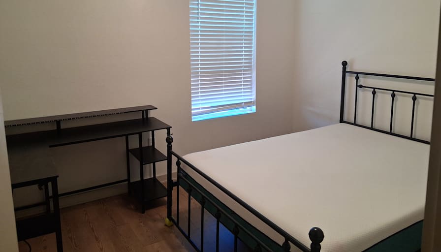 Loren's room
