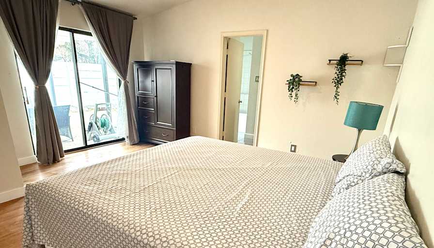 Do Nguyen's room