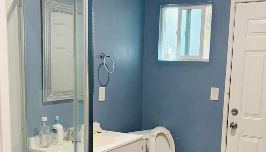 Jasmine Nguyen's room