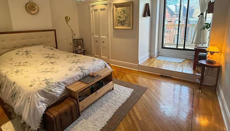 Emmanuelle Salvador's room