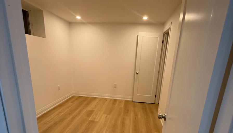 Saida's room