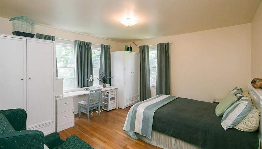 Sydney's room