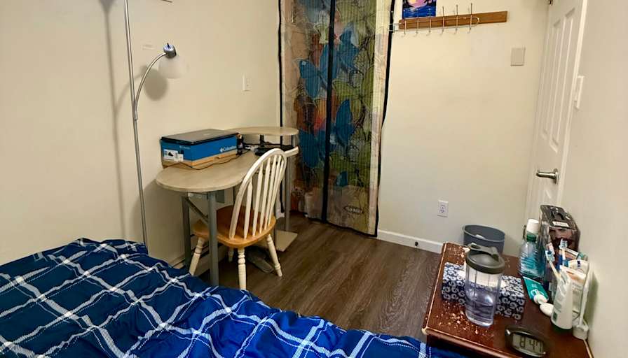 Cindy's room