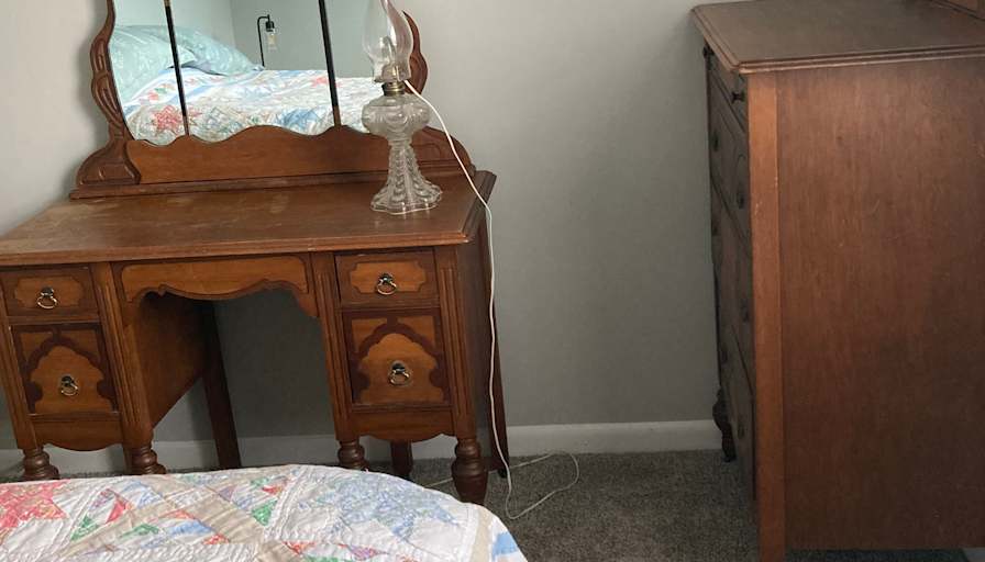 Hannah's room