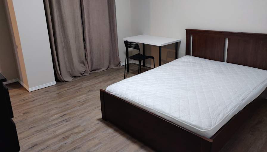 NKW Holdings's room