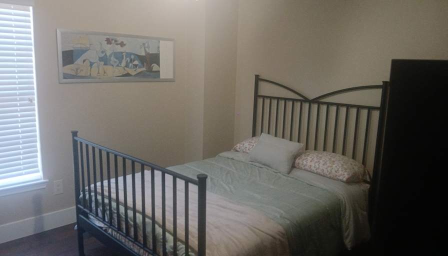 Roxana's room