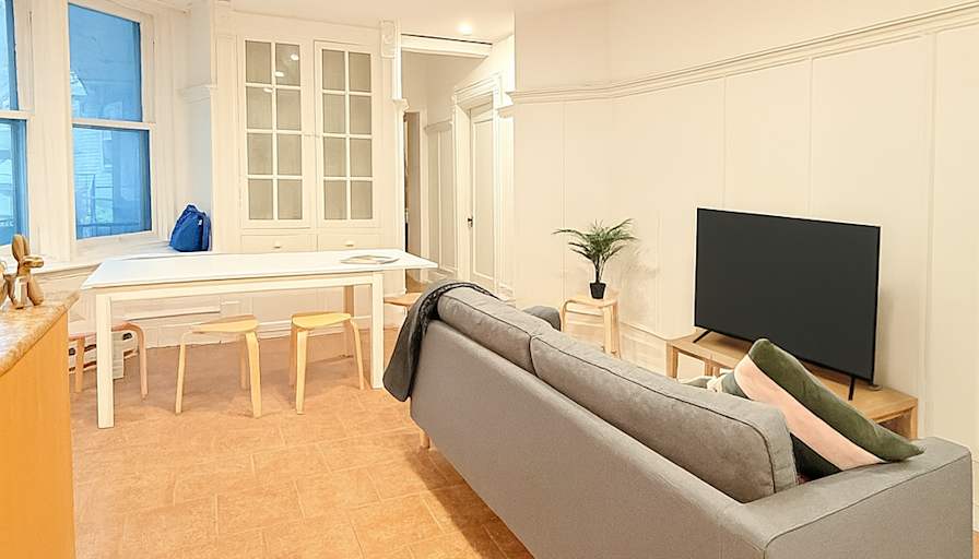 HelloMontreal's room