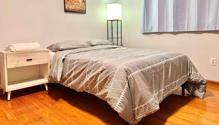 JANINE WANG's room