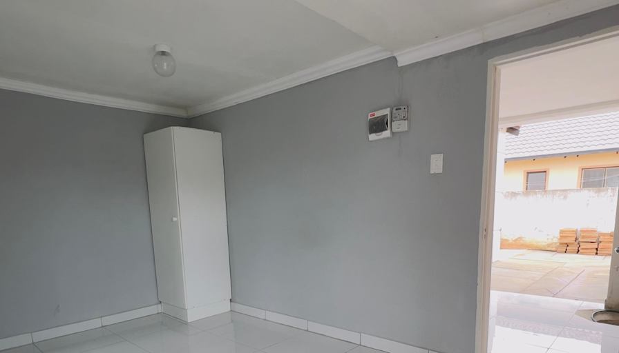 Ofentse's room
