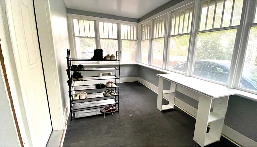 Gianni's room