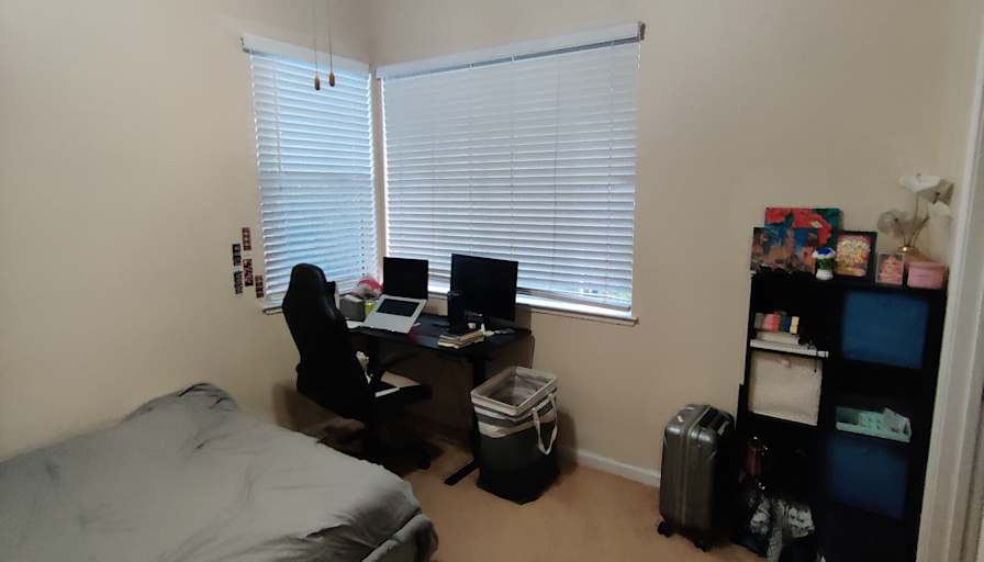 Ayushi's room