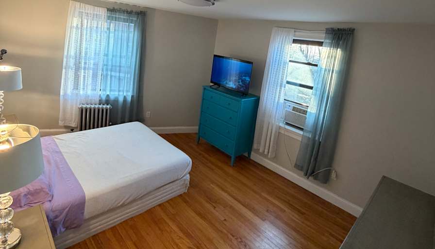 Shannon Gilchrist's room
