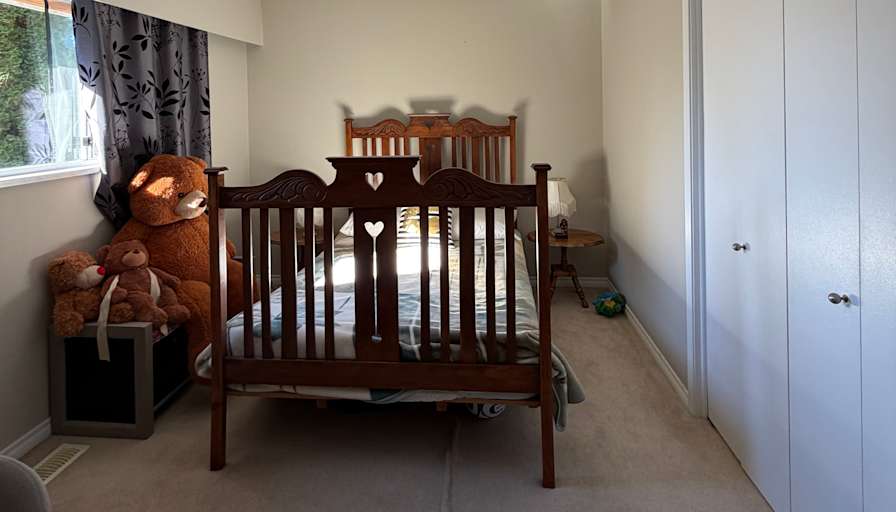 Neda salahi's room