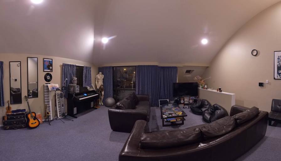 Carlos Sebastián's room