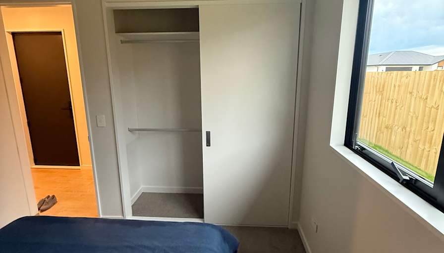 Resmi's room
