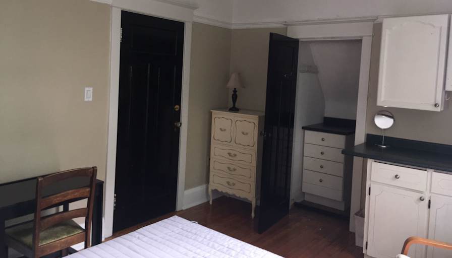 Andrea's room