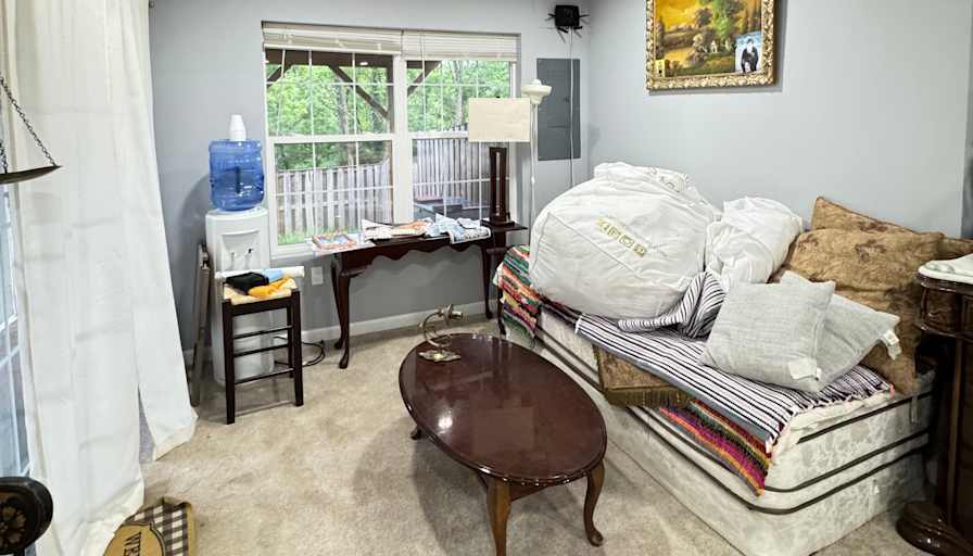 Mina's room