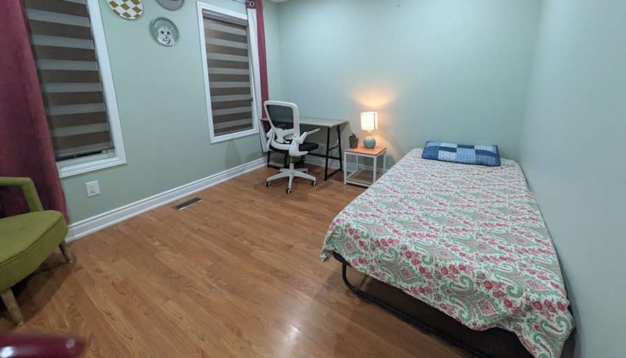 Kuldip Mishra's room