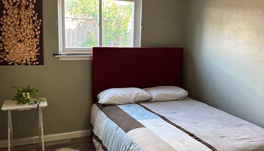 Glen Brown's room