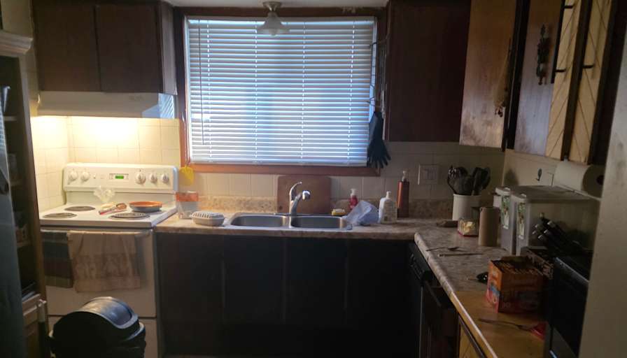 JUANITA MALDONADO's room