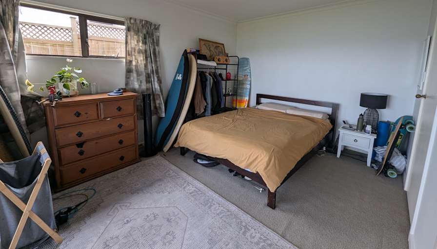 Georgia Holmes's room