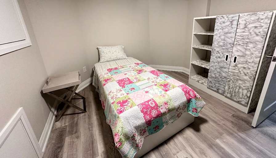 Dioselle Iniba's room