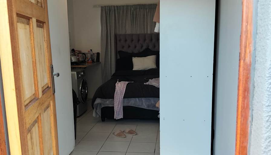 Gregory's room