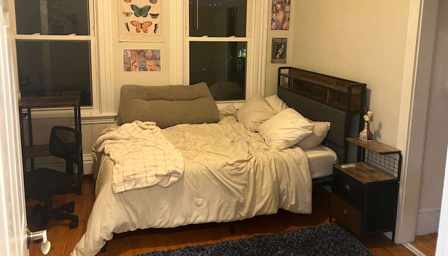 Nihar's room