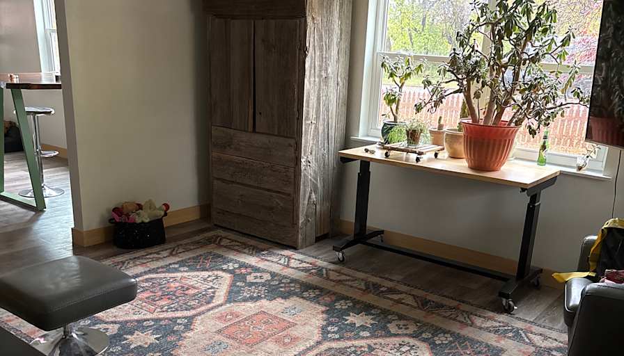 Mark's room