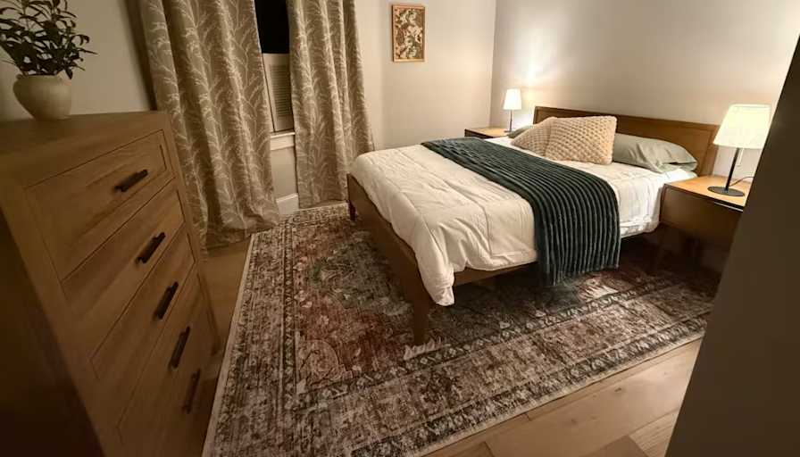 Elora's room
