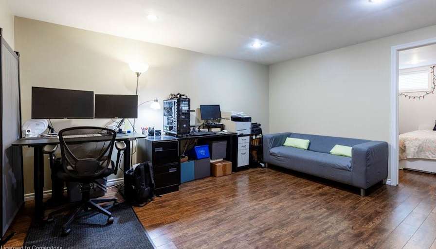 Tuan's room